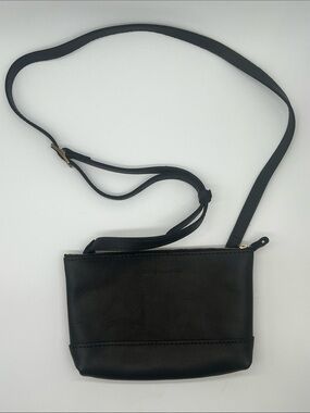 Portland Leather Goods Black Leather Crossbody Bag Purse Minimalist Zip Small